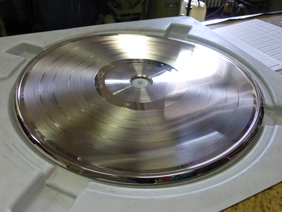 vinyl record manufacturing